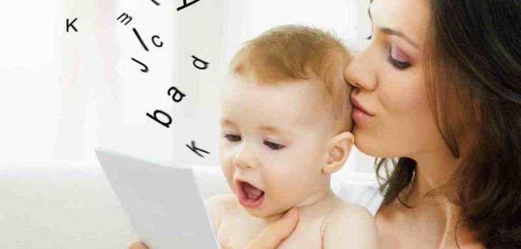 Bebê surdo X bebê ouvinte: como eles aprendem a falar